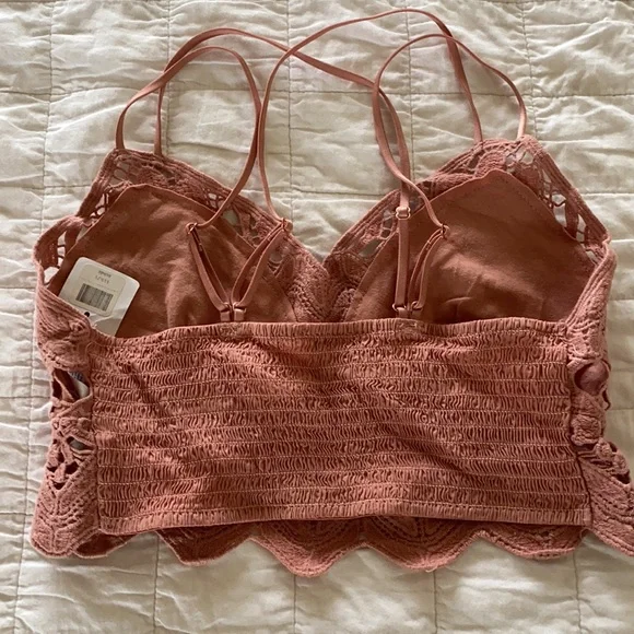 Bohdii Boutique Crochet Bra tank top Mauve size small - Picture 3 of 4
